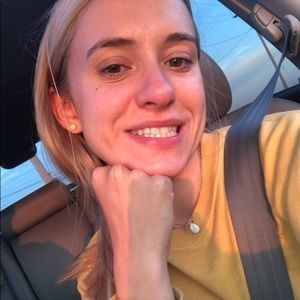 Meet your Posher, Emma